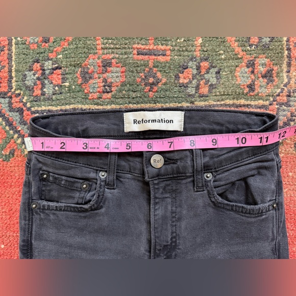 Reformation Flood & Flare Jeans Womens 24 Kick Boot Suez Black Wash Raw Hem - Picture 7 of 8